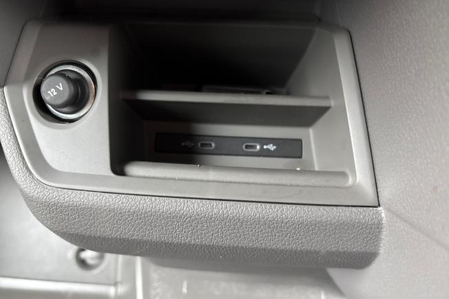 VOLKSWAGEN Crafter Photo 23