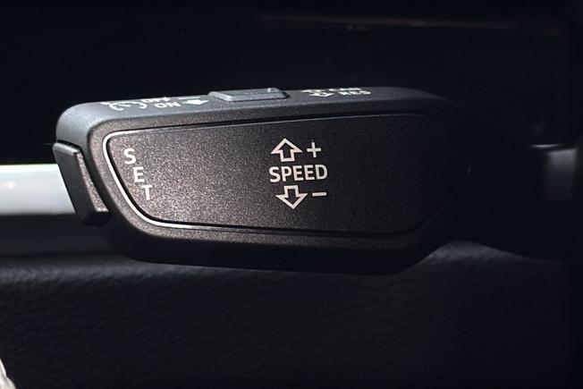Audi Q3 Photo 35