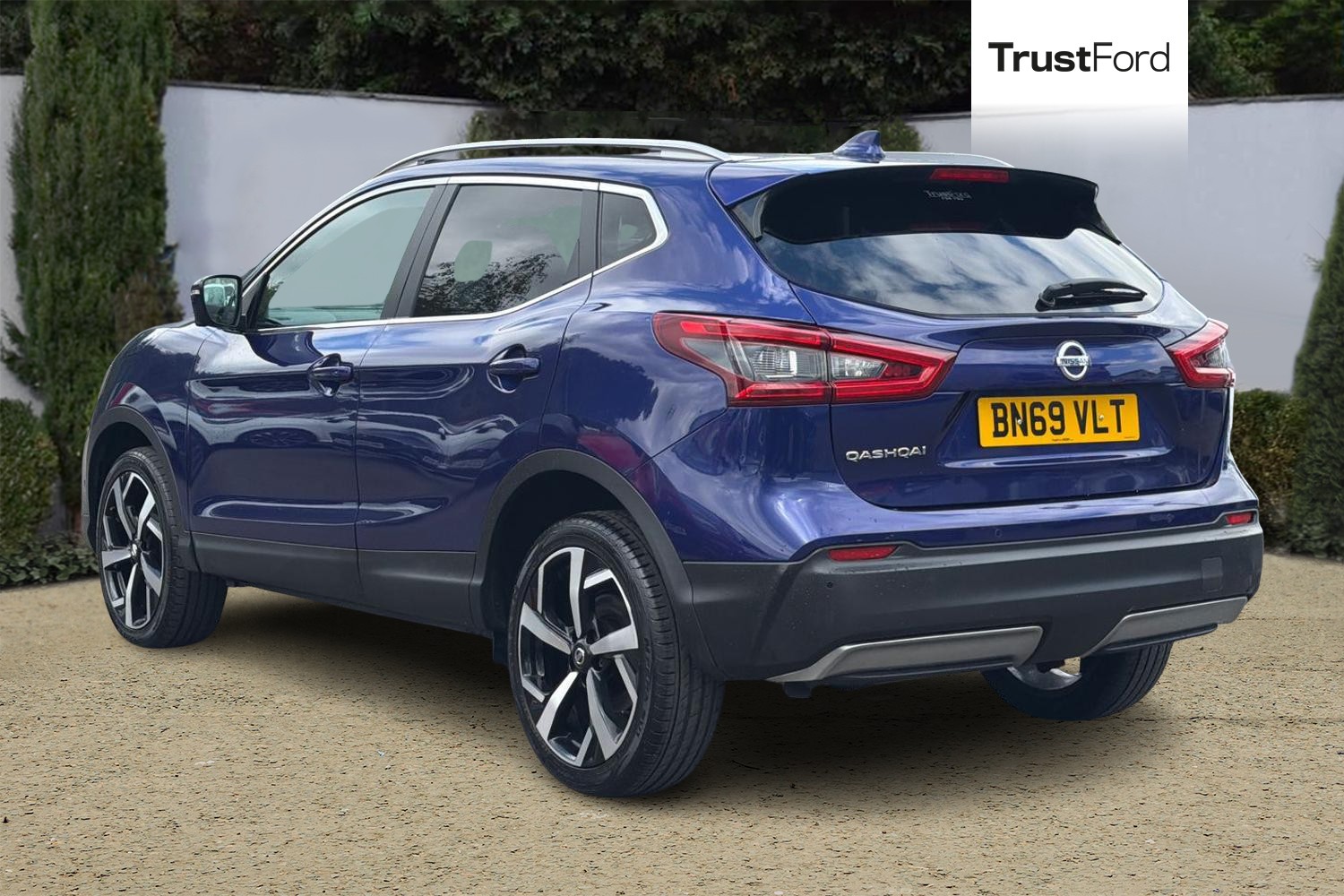 Nissan QASHQAI Photo 1