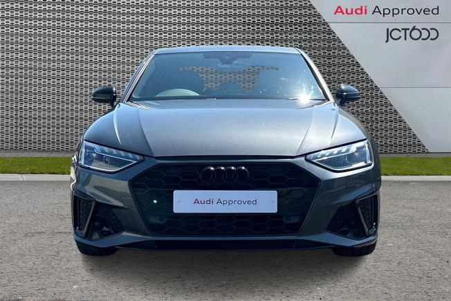 AUDI A4 Photo 8