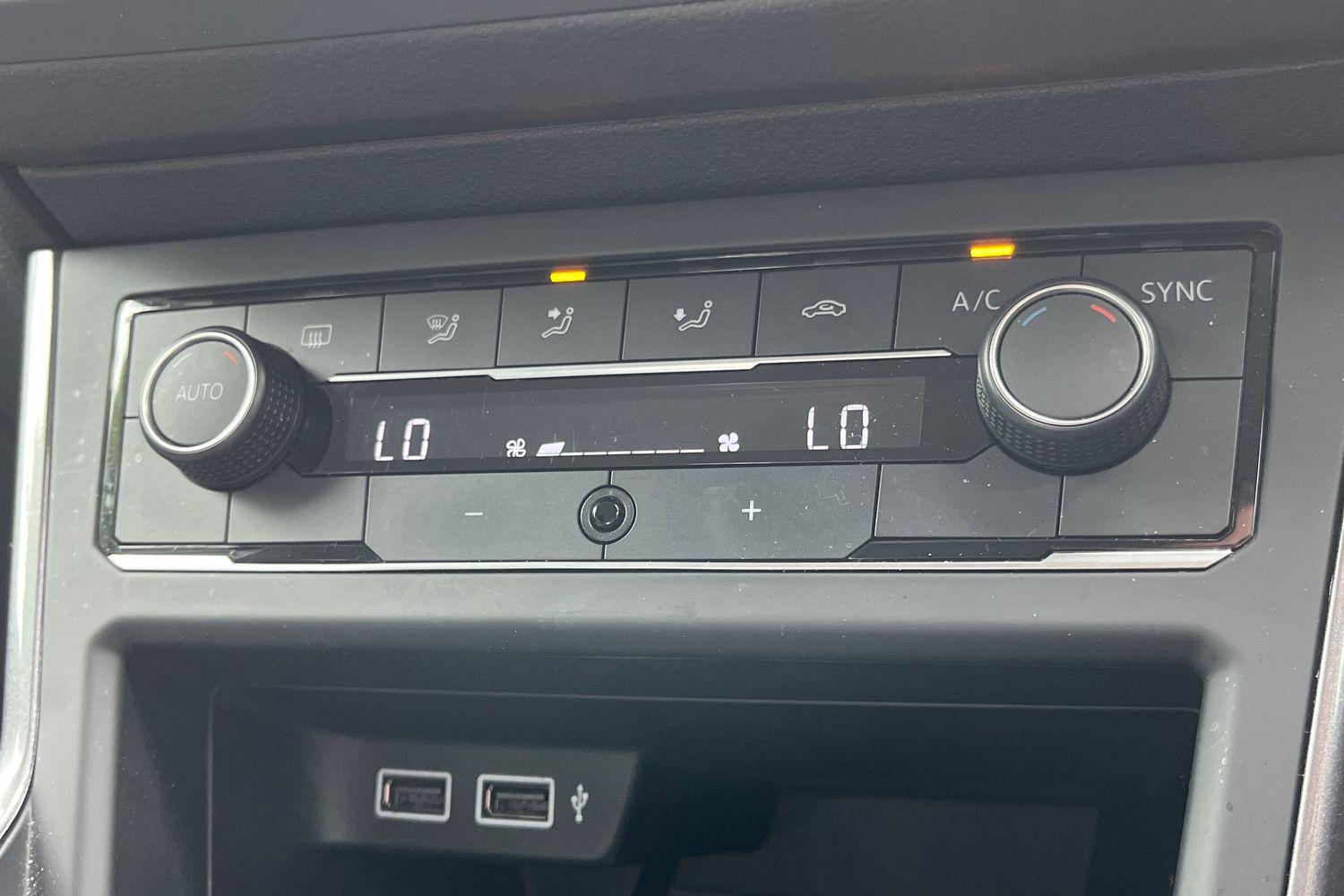 Volkswagen POLO Photo 21