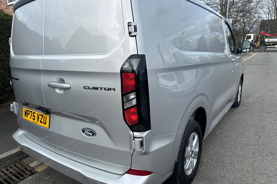 Used FORD TRANSIT CUSTOM WP75VZU 35