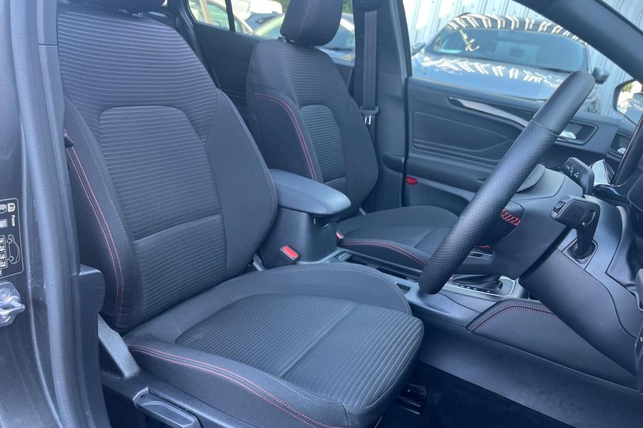 Ford Focus Photo autoimg-de14b8673fed64e0cf5a4fb03d4ab1925f10a54e.jpg