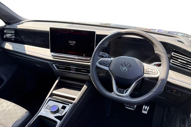 VOLKSWAGEN Tiguan Photo 6