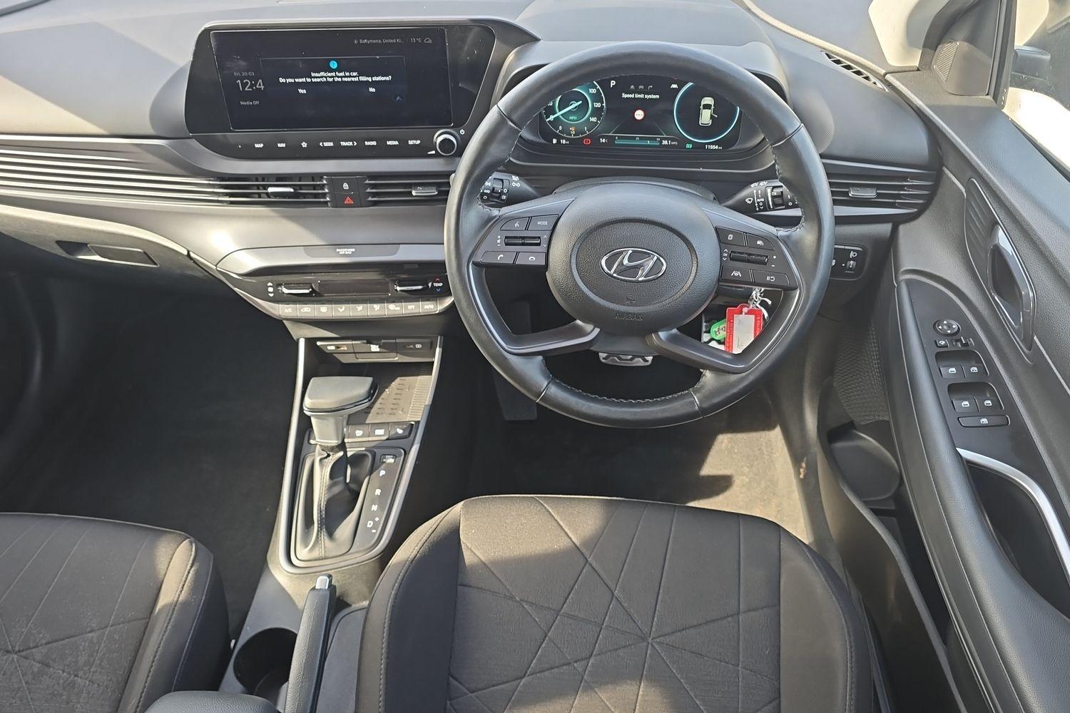 Hyundai BAYON Photo 10