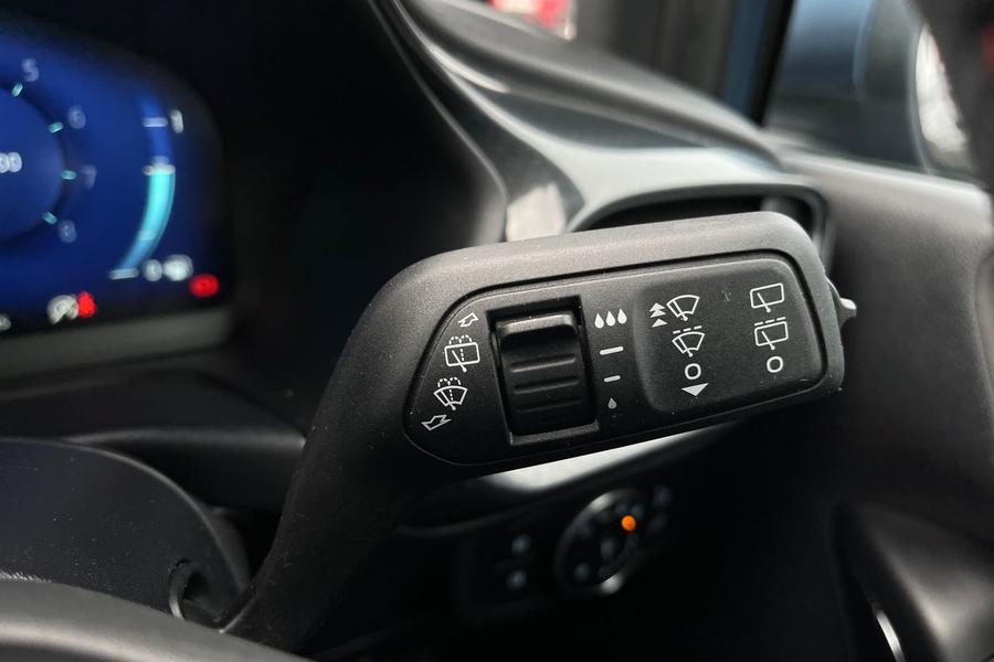 Ford FIESTA Photo autoimg-de19d968b129797f48b7c427a2791337db5725c1.jpg