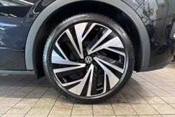 VOLKSWAGEN ID.4 Photo 5