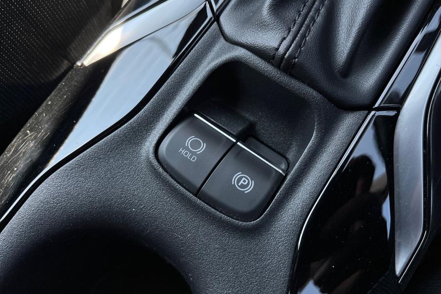 Suzuki Swace Photo autoimg-de1ef5f5707282072f6f84f0d5d2dedfbbd5b5d5.jpg