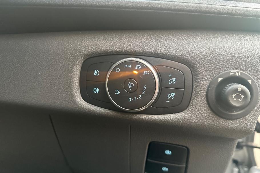 Used Ford TRANSIT WN75CDE 22