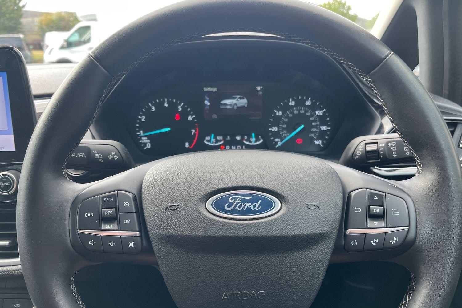 Ford FIESTA Photo 11