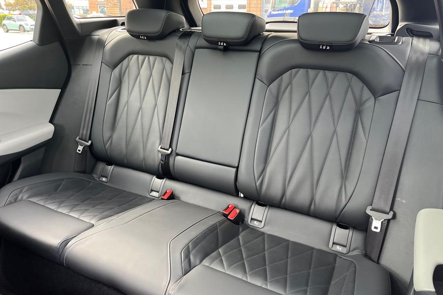 Ford Explorer Photo autoimg-de23e99c080fd853e730f6c8c07f77d2d7094888.jpg