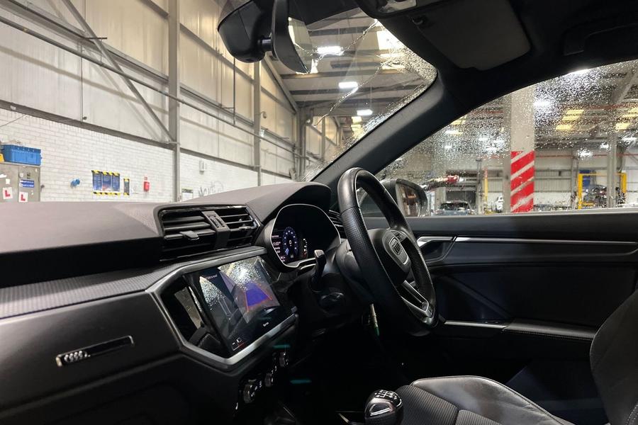 Audi Q3 Photo autoimg-de24158bdbeee60f43d4ec451b8fd30e04620d95.jpg