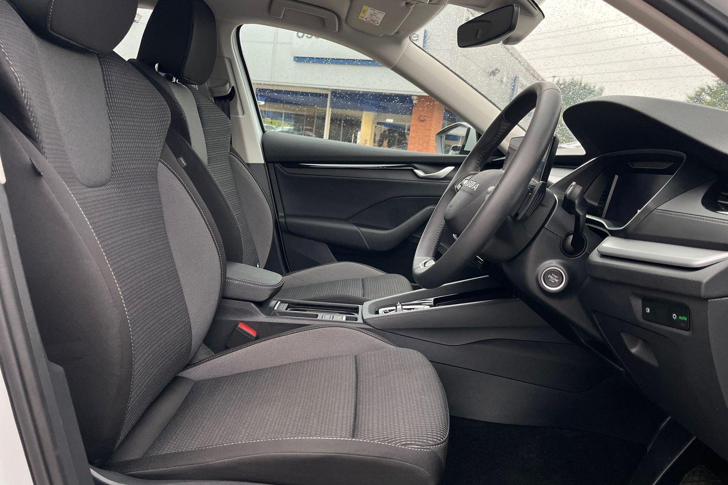 Skoda OCTAVIA Photo 16