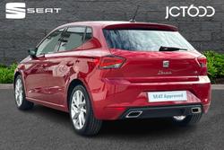 SEAT Ibiza Photo 3