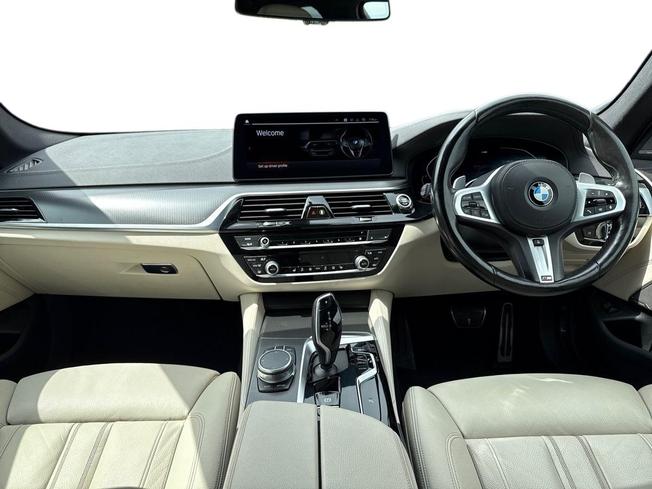 BMW 5 Series Photo 10
