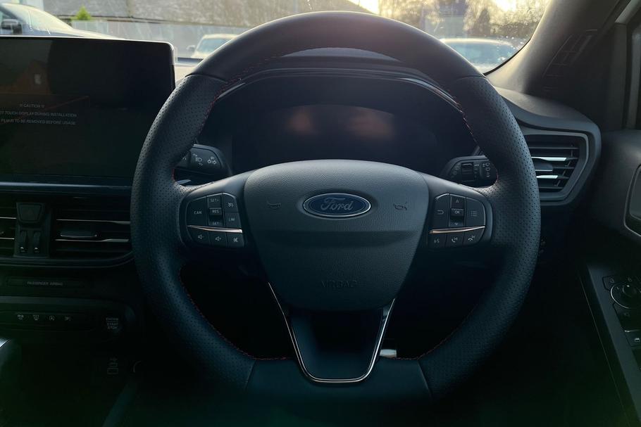 Used Ford FOCUS 12