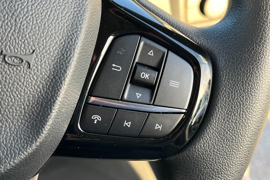 Used Ford TRANSIT CUSTOM 26