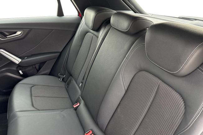 AUDI Q2 Photo 9