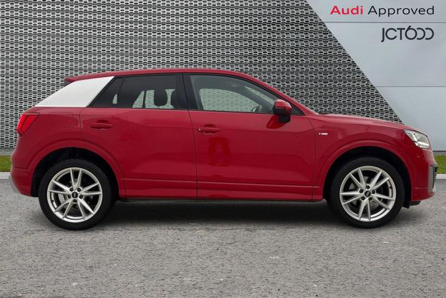 AUDI Q2 Photo 4