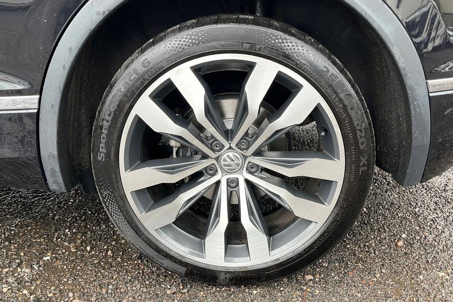 Volkswagen TIGUAN Photo autoimg-de42dff5968d056bd9d6096b31aa42809eb8474b.jpg