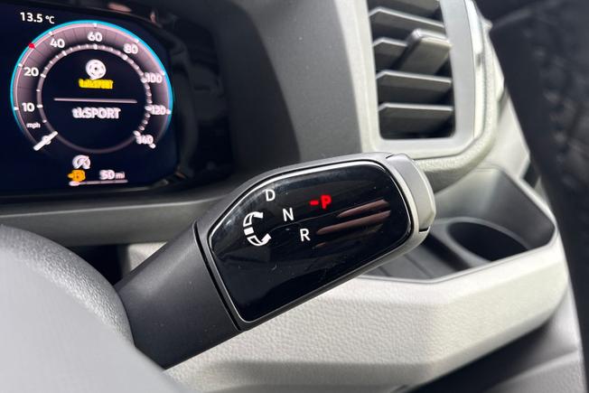VOLKSWAGEN Crafter Photo 31