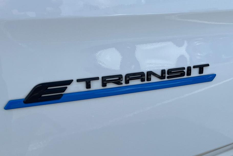 Used Ford E-TRANSIT CUSTOM RX26BBU 20