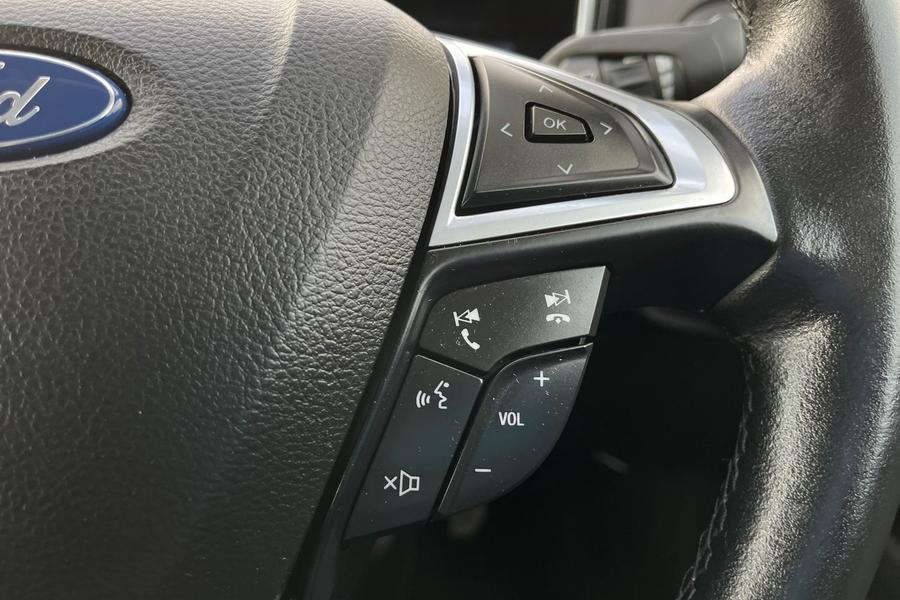 Ford MONDEO Photo autoimg-de4da9b094e7b550874a9a205c3a59bbca0747c7.jpg