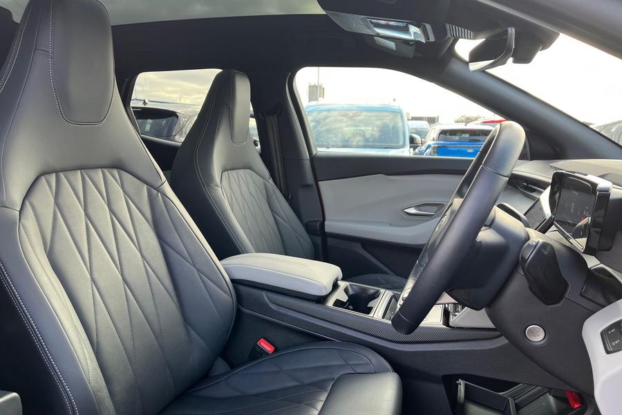 Ford Capri Photo autoimg-de50a2d05976c6e7096c70cea1fbf7b51c08b5fa.jpg