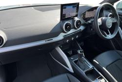 Audi Q2 Photo 2
