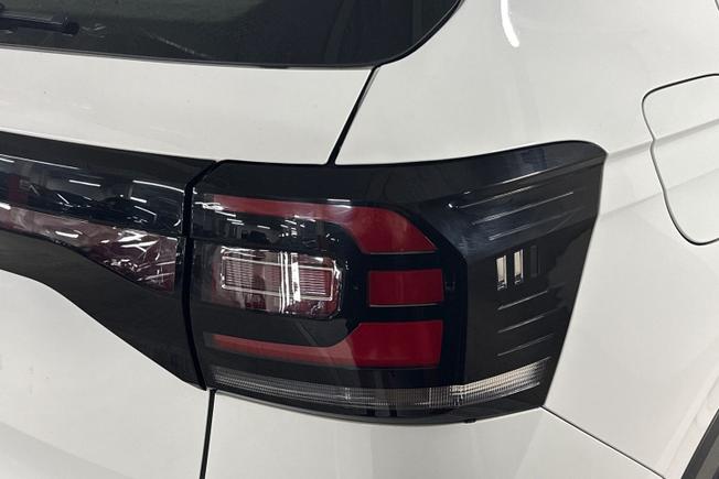 VOLKSWAGEN T-Cross Photo 18