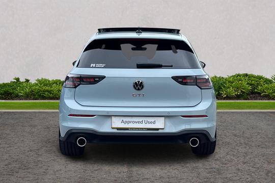 Volkswagen Golf Photo autoimg-de5a269e5a024ff387538e82434eb7b8ec97f494.jpg