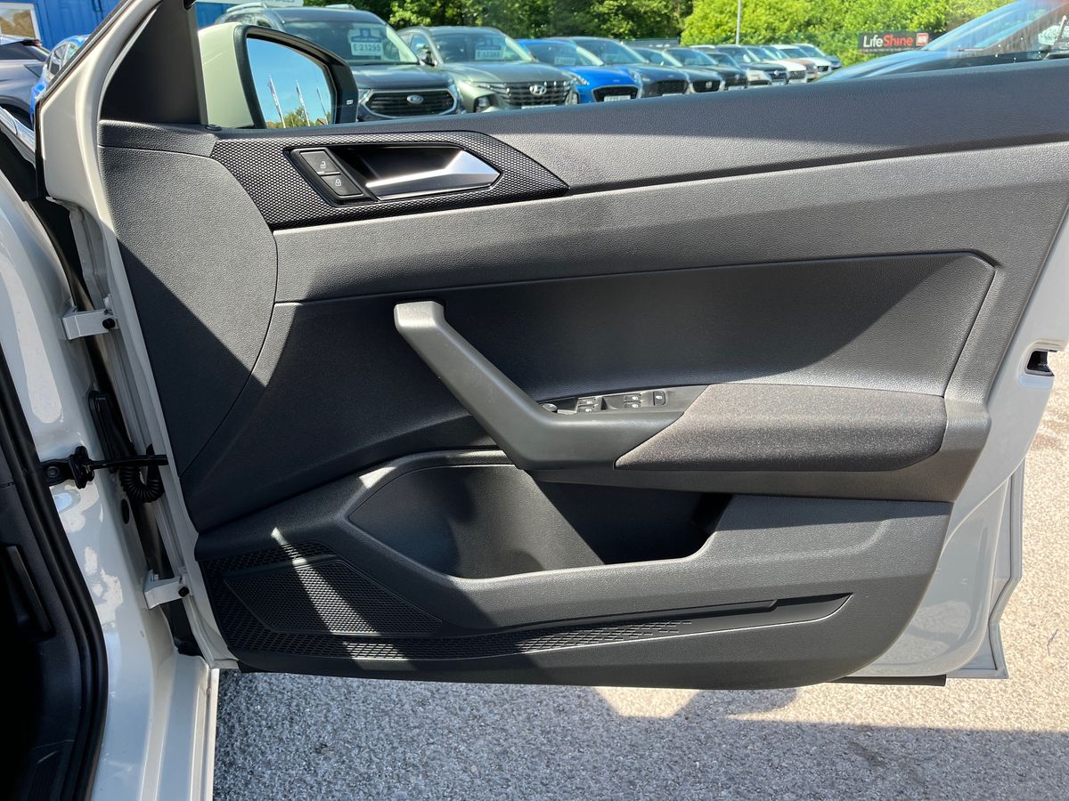 Volkswagen Polo Photo 26