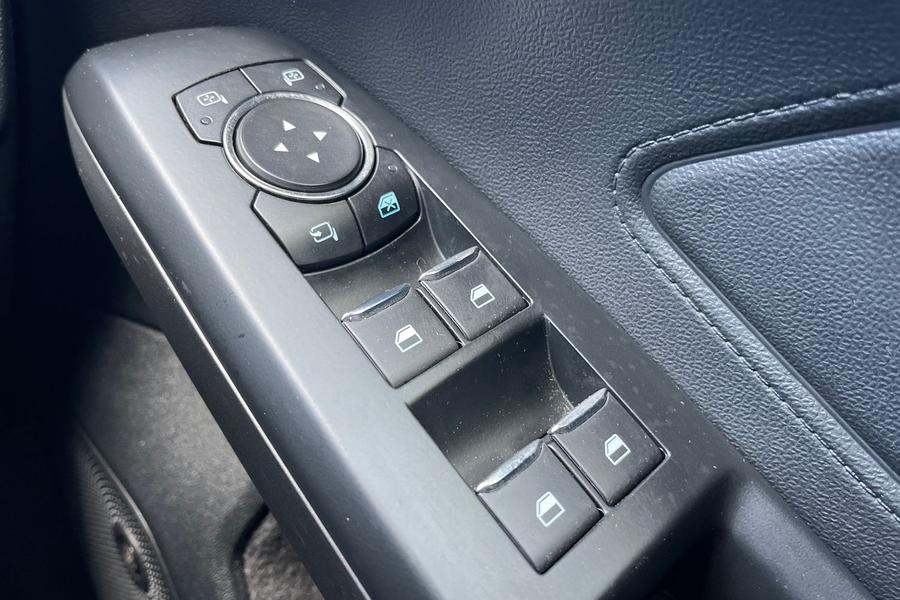 Ford Focus Photo autoimg-de5dd7b9d6e221821a69f458892e754bb3003339.jpg