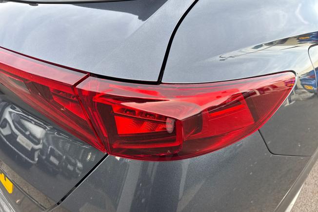CUPRA Formentor Photo 18