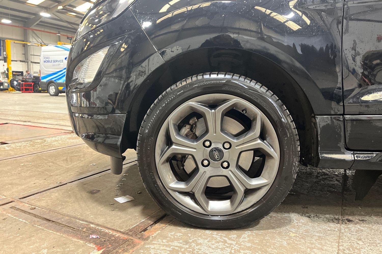 Ford ECOSPORT Photo 7