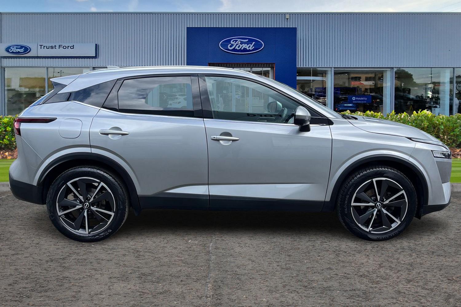 Nissan QASHQAI Photo 2