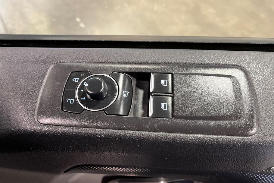 Used Ford TRANSIT CUSTOM DV24HSC 8