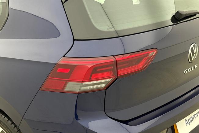 VOLKSWAGEN Golf Photo 18