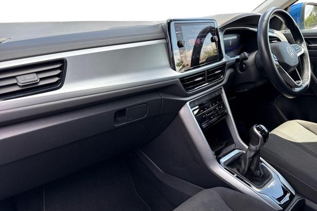 VOLKSWAGEN T-Roc Photo 2
