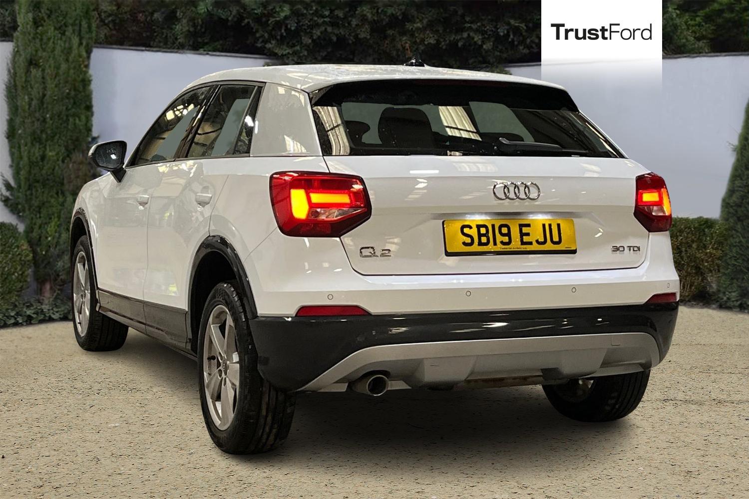 Audi Q2 Photo 1