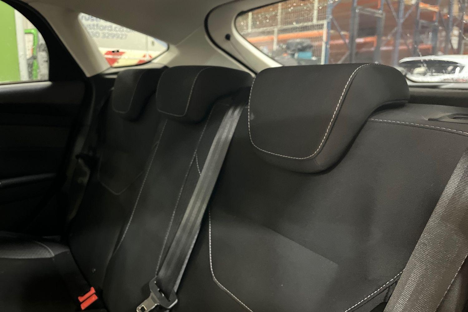 Ford FOCUS Photo 19