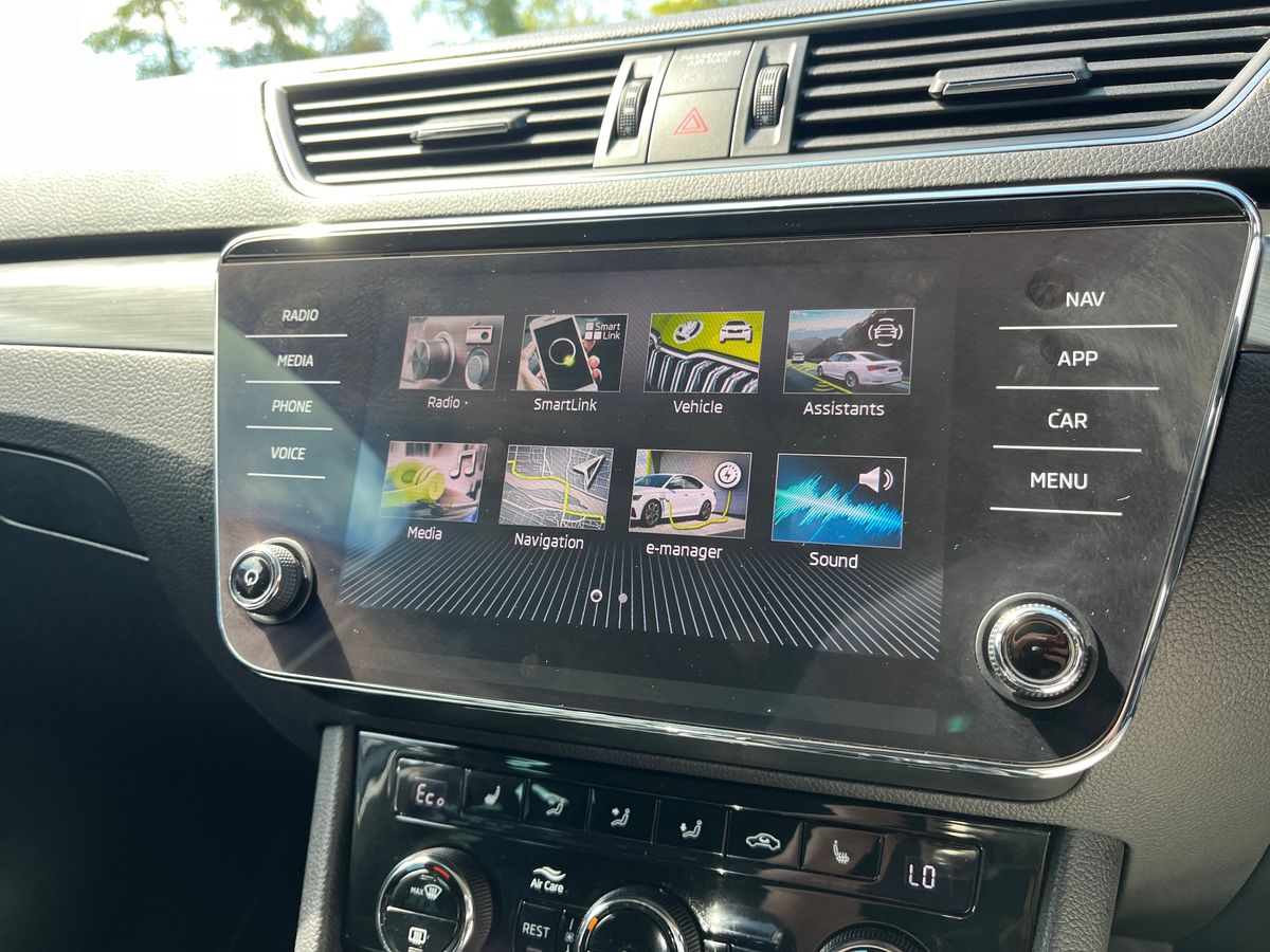 Skoda Superb Photo 42