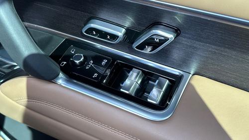 Land Rover Range Rover Photo autoimg-de73ce6ca3abe23a601adf0e197afa39a23cfc5b.jpg