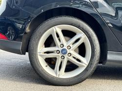FORD Focus Photo 5