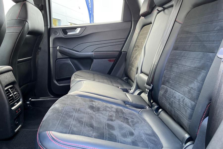 Ford KUGA Photo autoimg-de75e01365594f5fe30ab047526123538fa49c0b.jpg