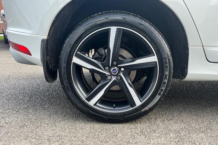 Volvo XC60 Photo autoimg-de7820f97599cfad0e90e7eef43eb80853ff4dfe.jpg