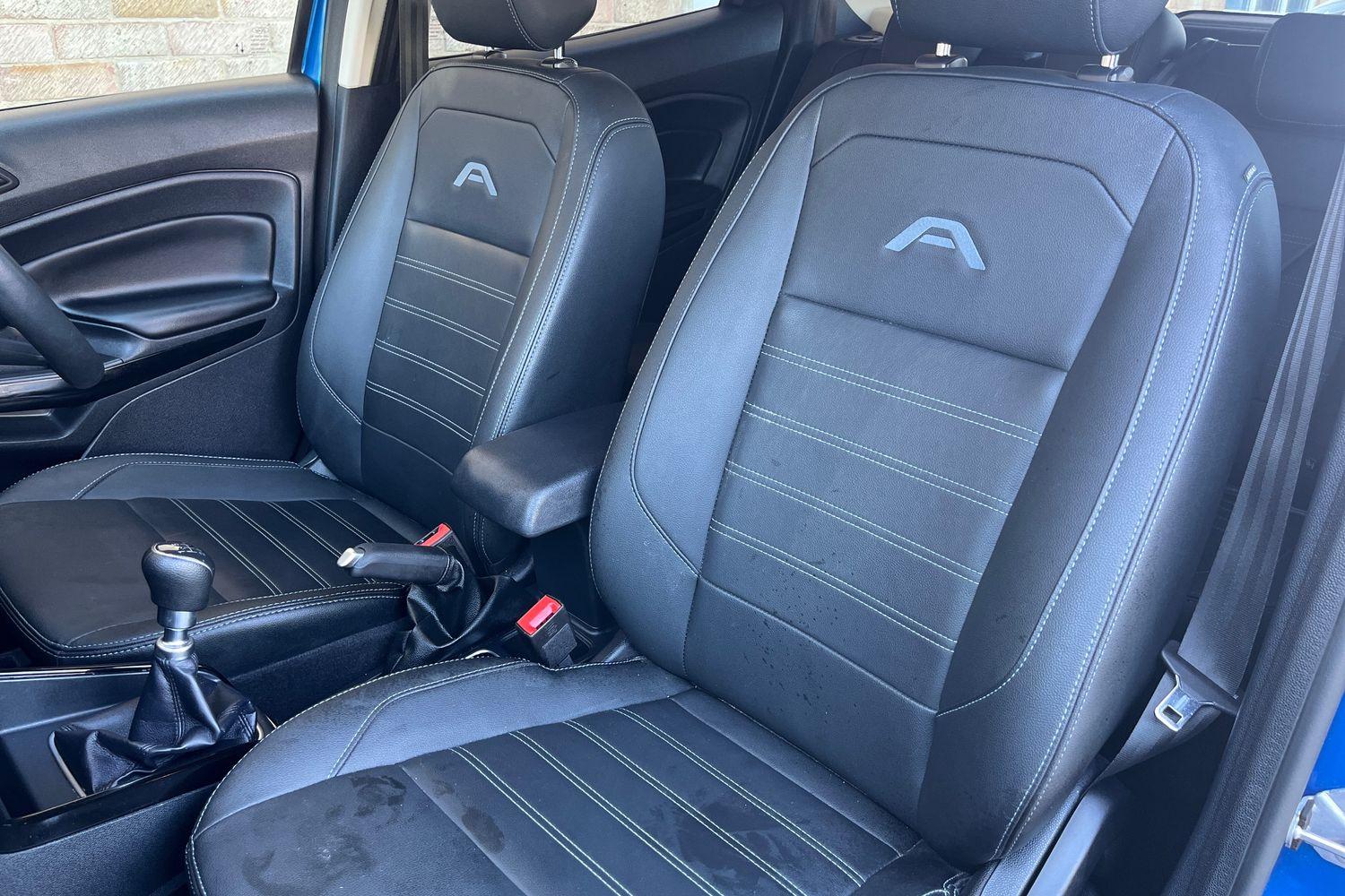 Ford ECOSPORT Photo 18