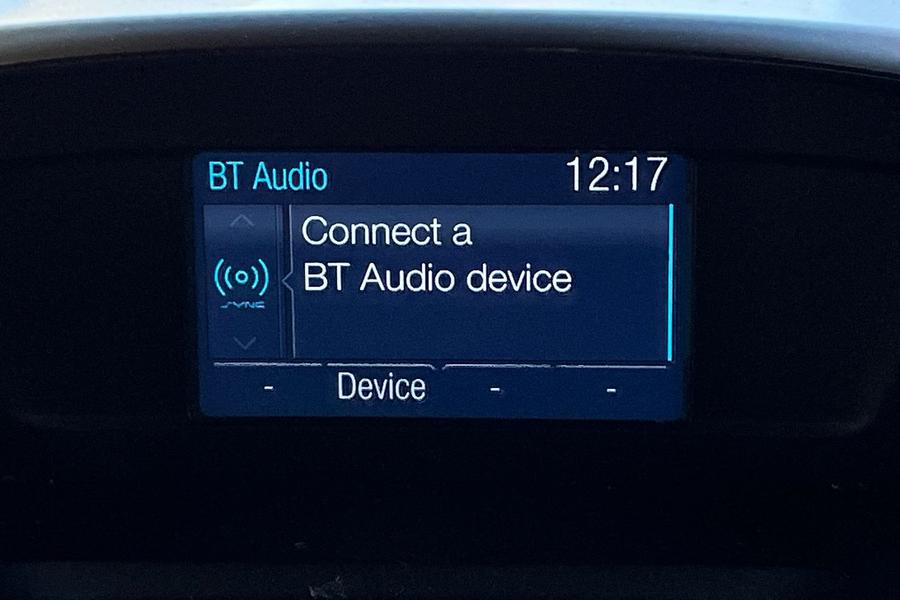 Ford Kuga Photo autoimg-de80571b1cfda0f0abd1c169ed2170171c1ded26.jpg