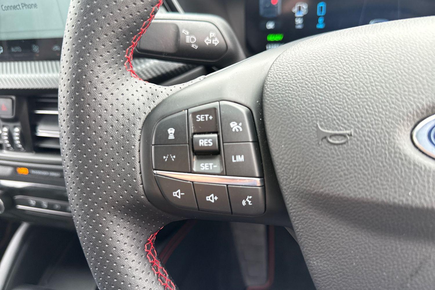 Ford KUGA Photo 22