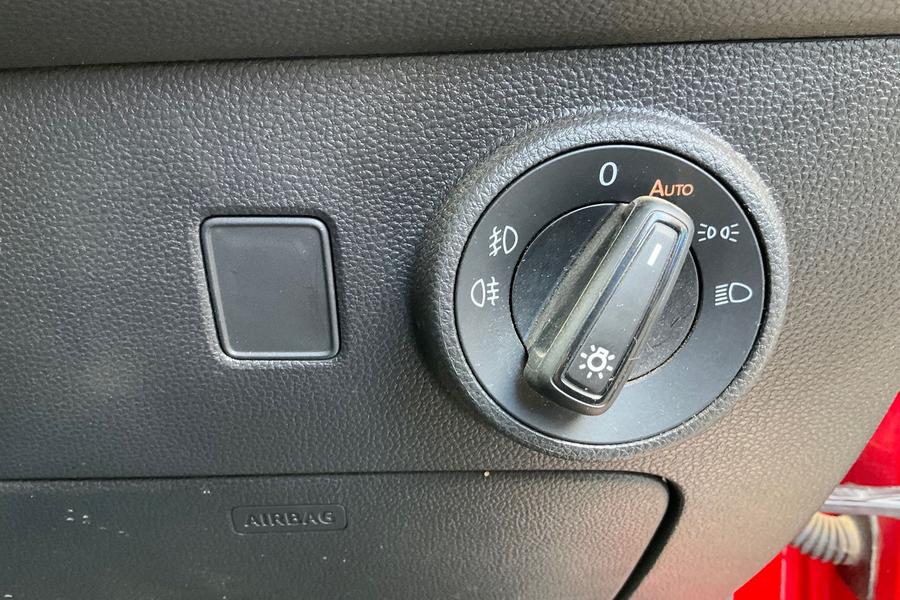 SEAT ATECA Photo autoimg-de847d9a87f9b1f61f0f52885d60562c1c73345c.jpg